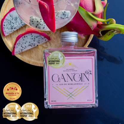 Gin with pitaya and vanilla aromas